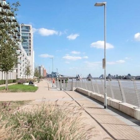 Large Double Room Overlooking The Thames London Exteriör bild